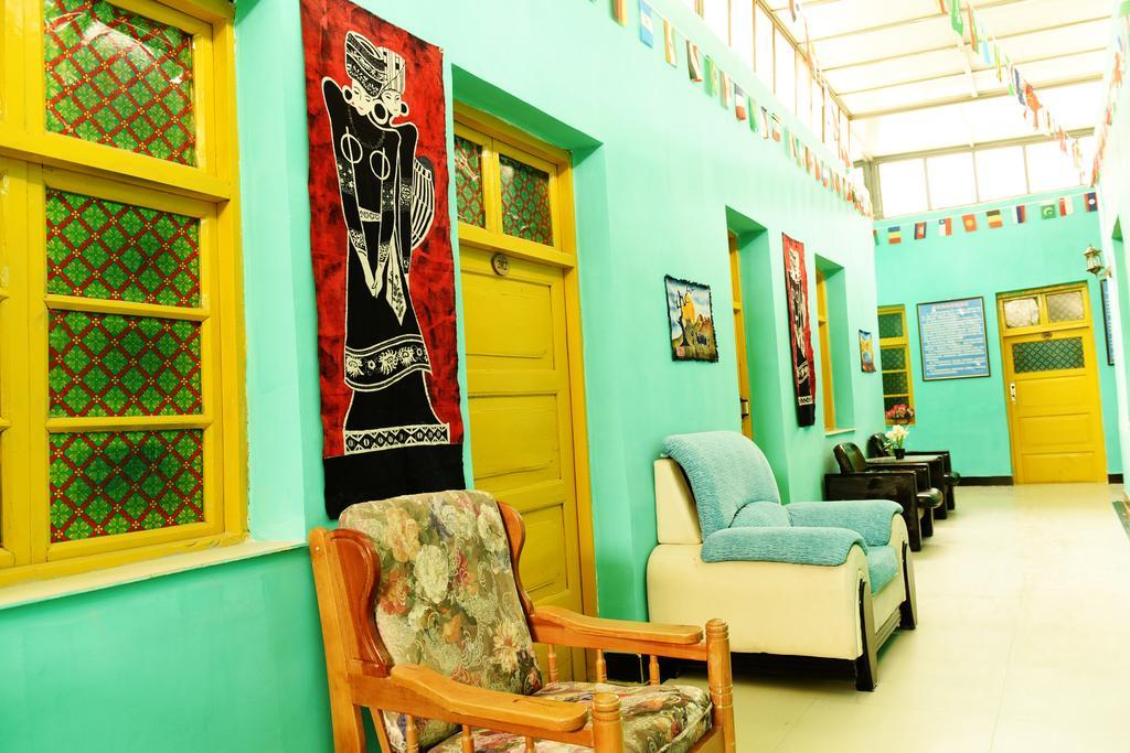 Happy Station Hostel Dunhuang Exterior photo