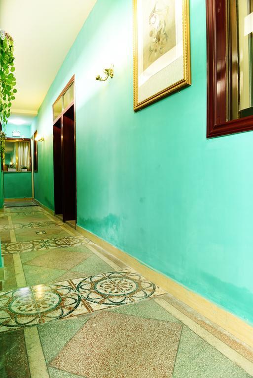 Happy Station Hostel Dunhuang Exterior photo