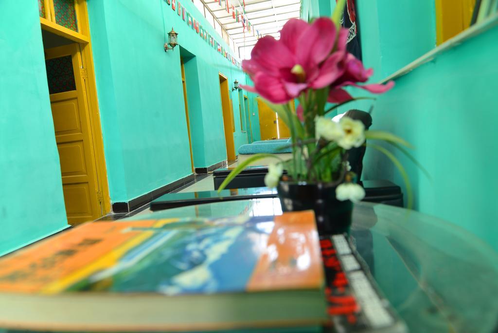 Happy Station Hostel Dunhuang Exterior photo