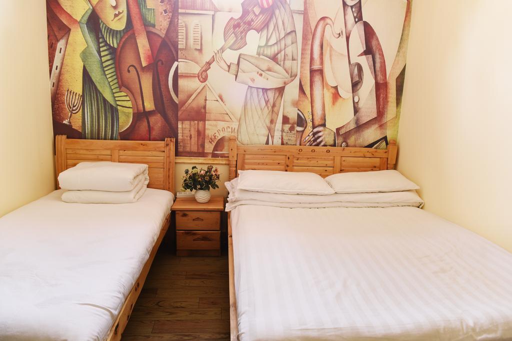 Happy Station Hostel Dunhuang Exterior photo